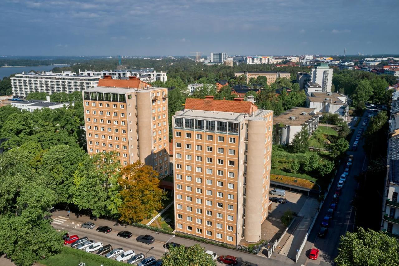 Töölö Towers Aparthotel Helsingfors Exteriör bild